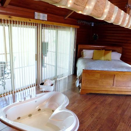 فندق Springfieldفي  Serenity Springs - Michigan City المظهر الخارجي الصورة