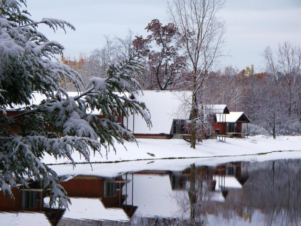 فندق Springfieldفي  Serenity Springs - Michigan City المظهر الخارجي الصورة