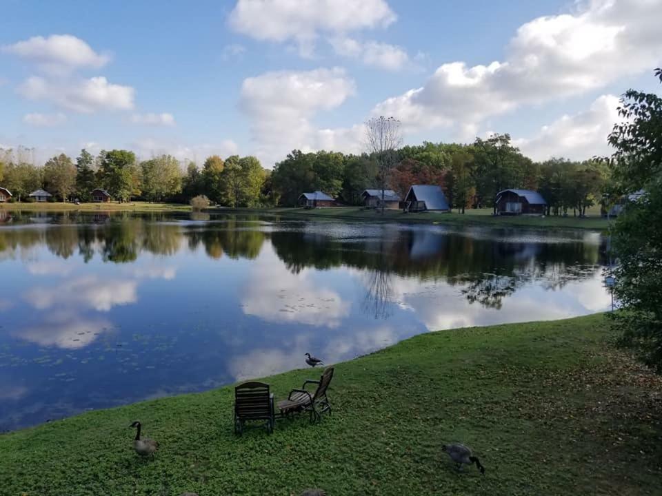 فندق Springfieldفي  Serenity Springs - Michigan City المظهر الخارجي الصورة
